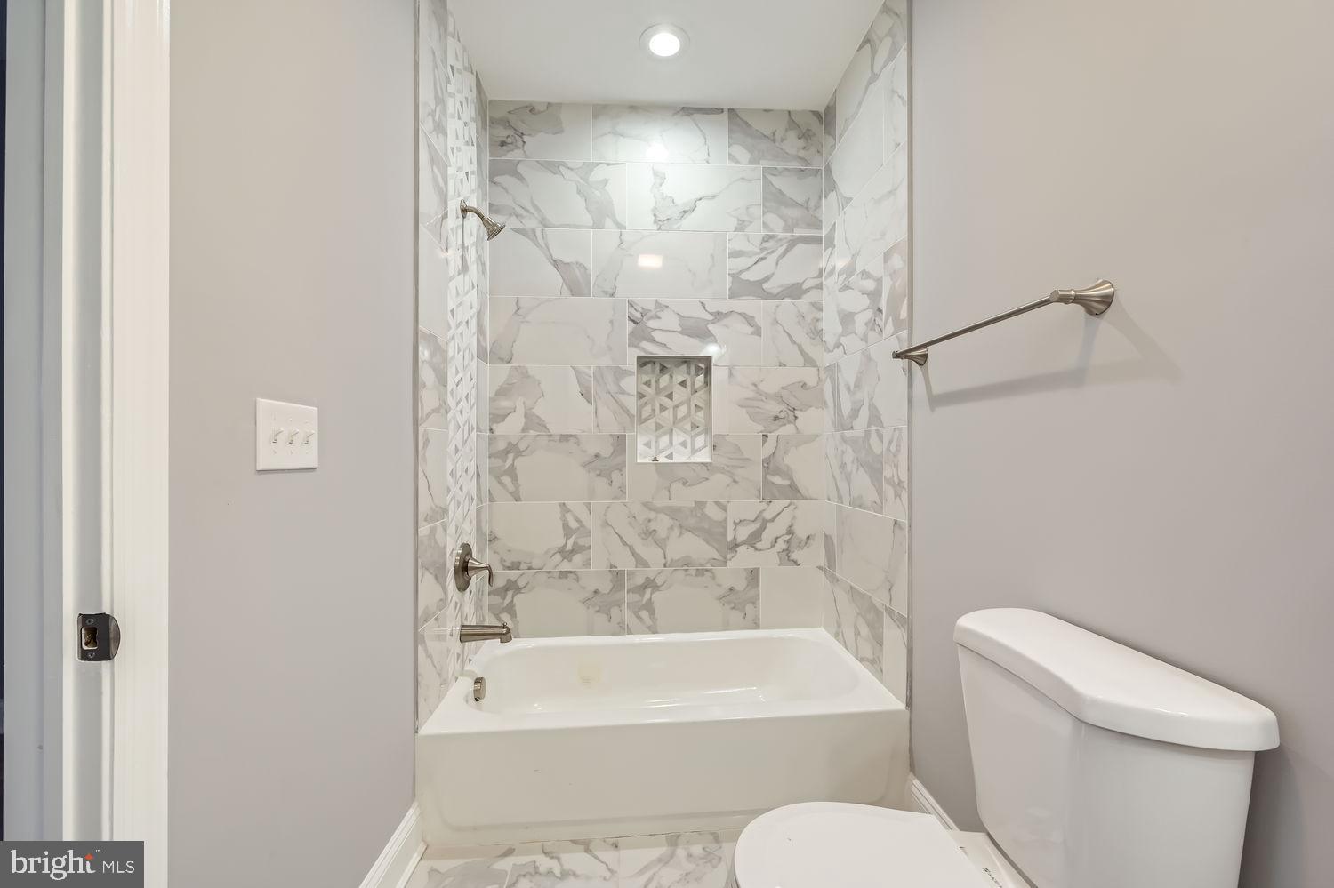 NORTH PATTERSON PARK - Residential