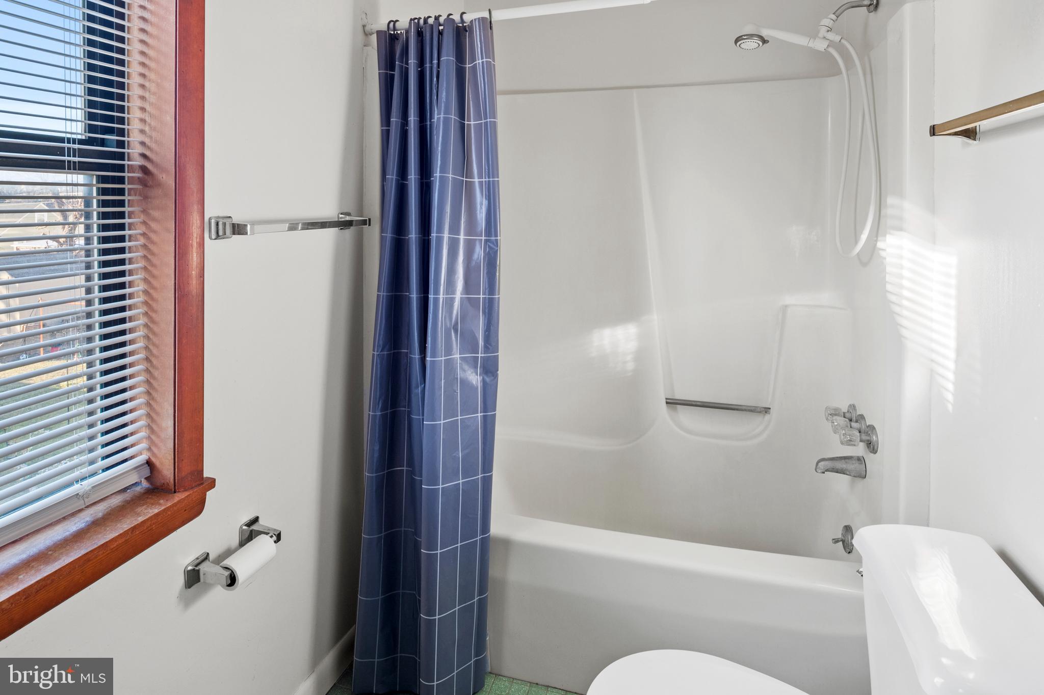 HALETHORPE - Residential Lease