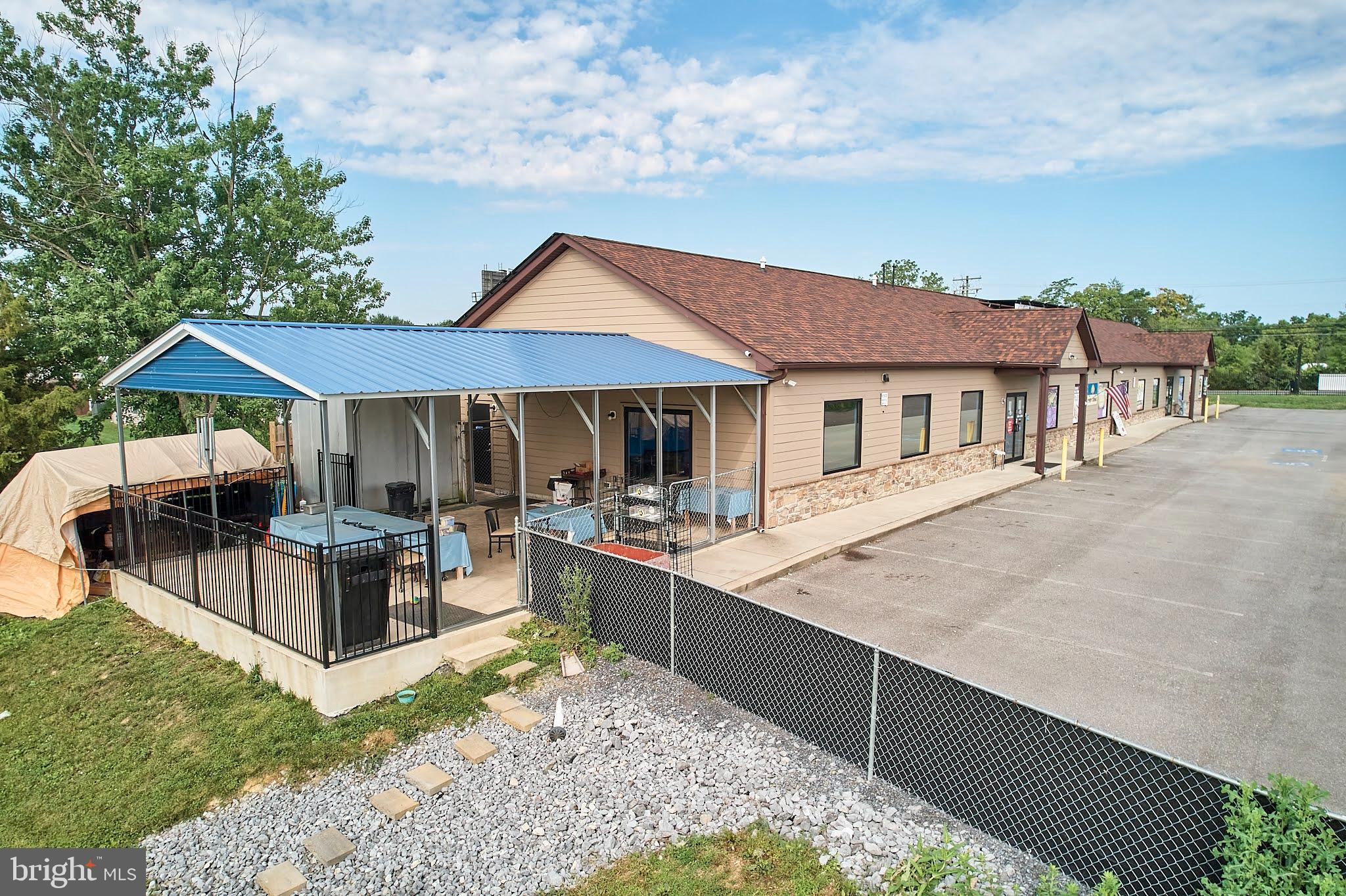 4922 WILLIAMSPORT PIKE 3