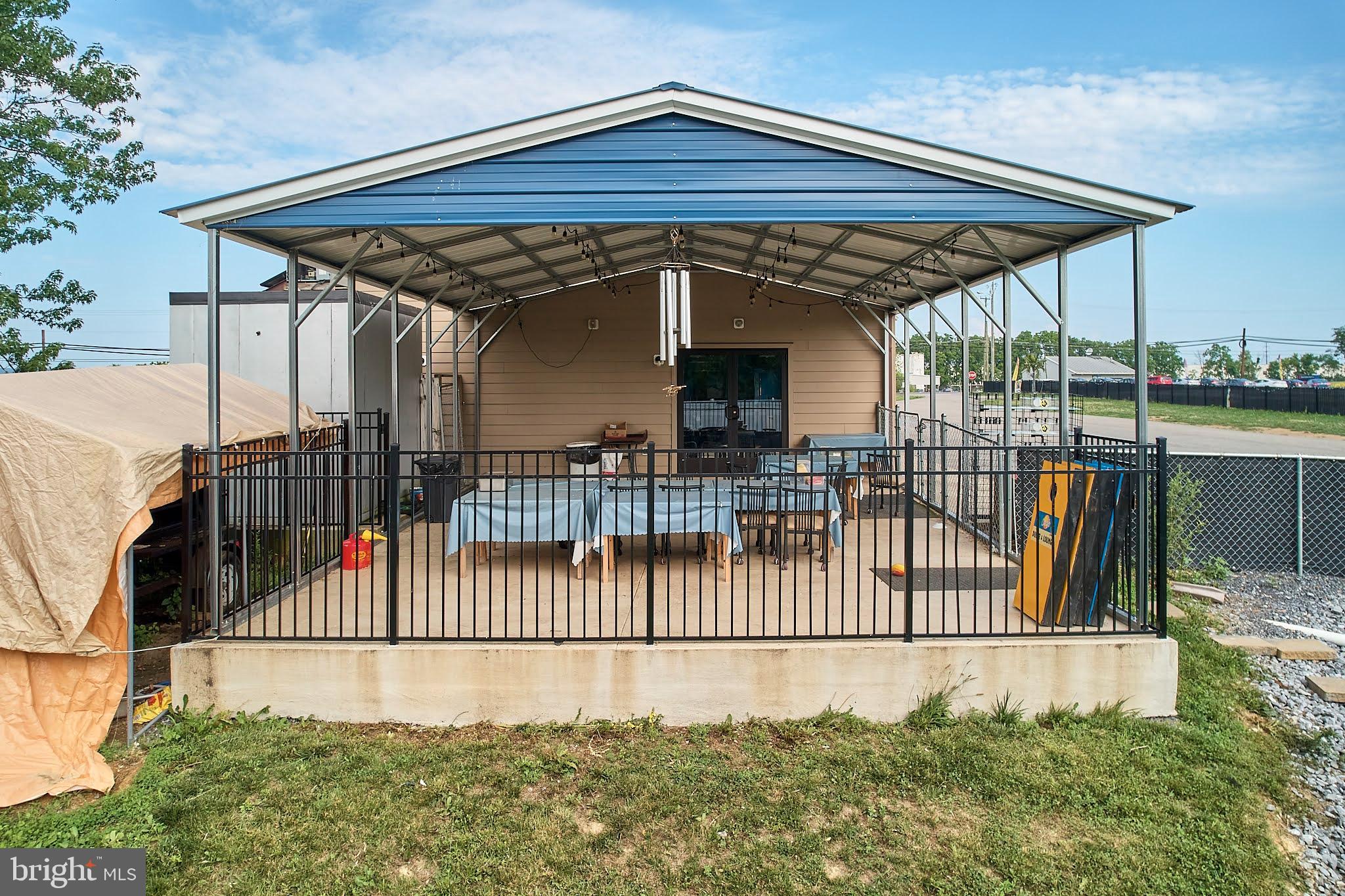 4922 WILLIAMSPORT PIKE 3