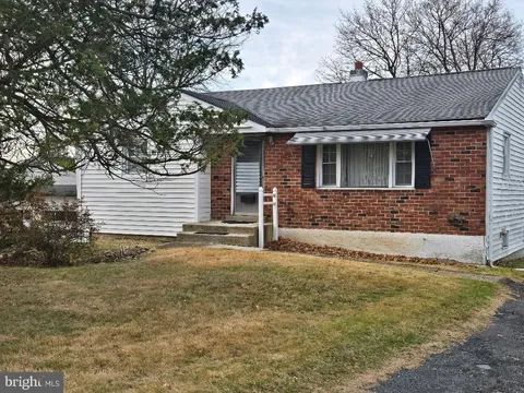 258 Garden Avenue, Horsham, PA MLS: PAMC2162114