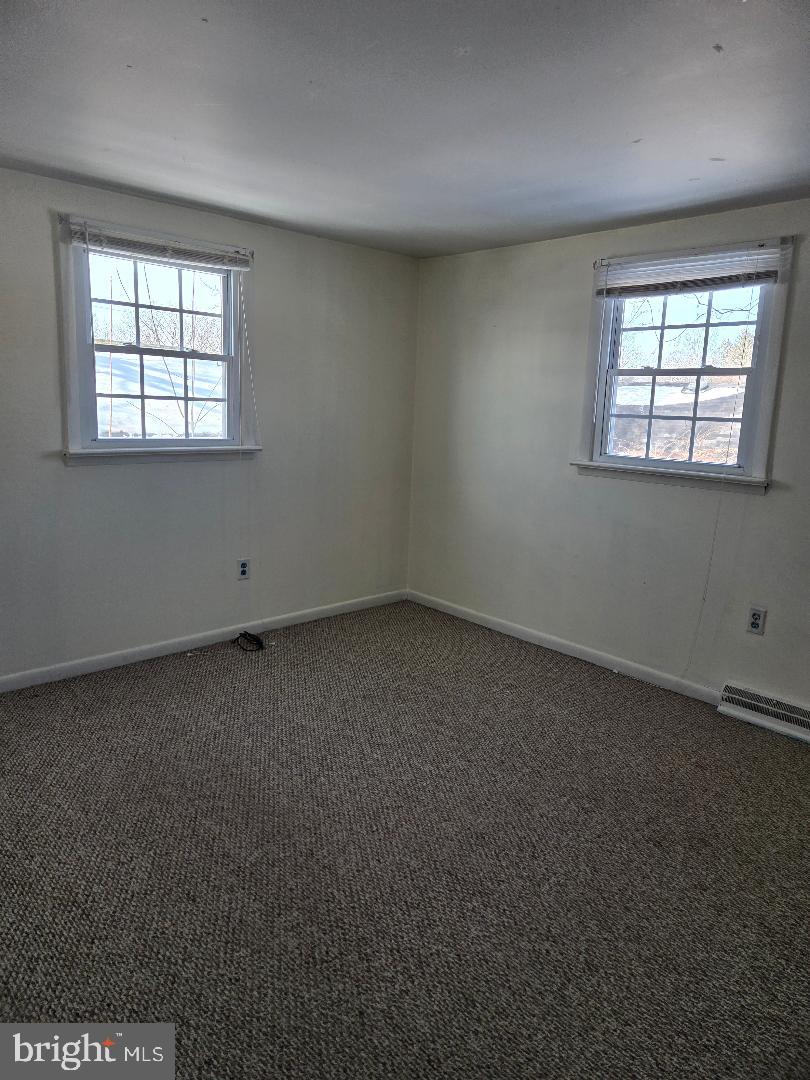 HORSHAM MEADOWS - Residential