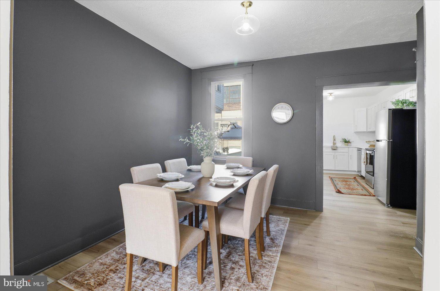 27 W NEW STREET