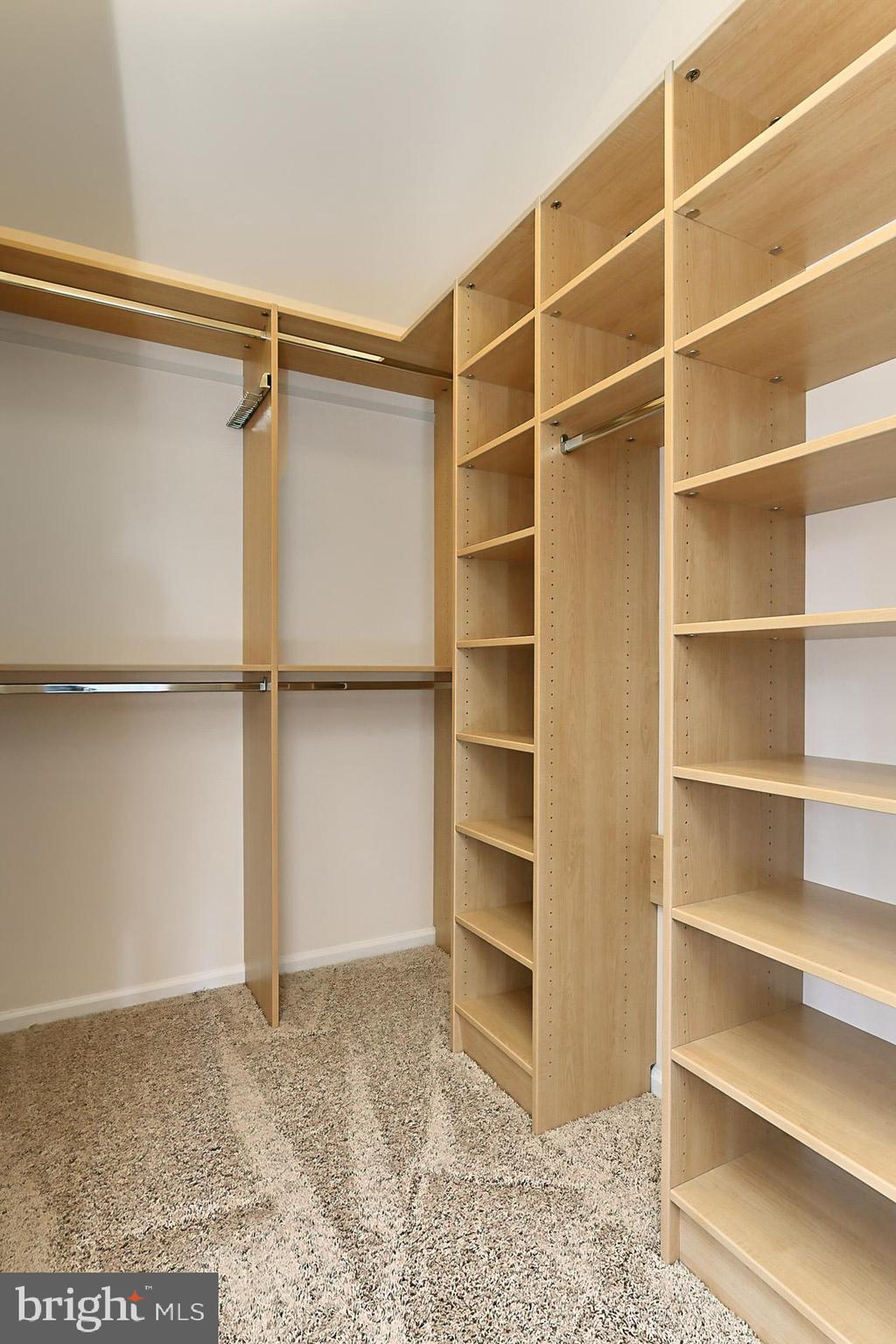 VIRGINIA RUN - Residential