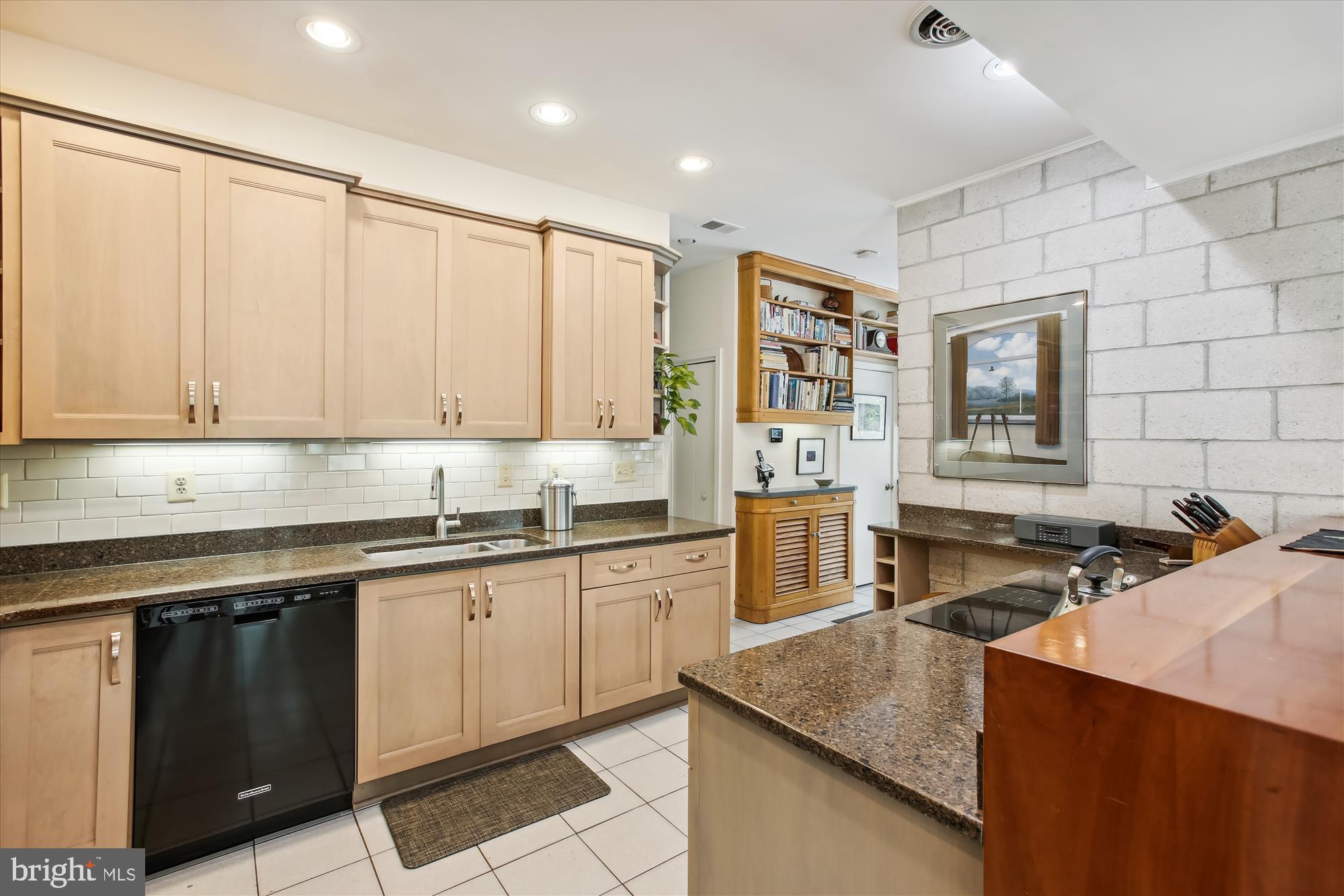 MOYAONE RESERVE - Residential