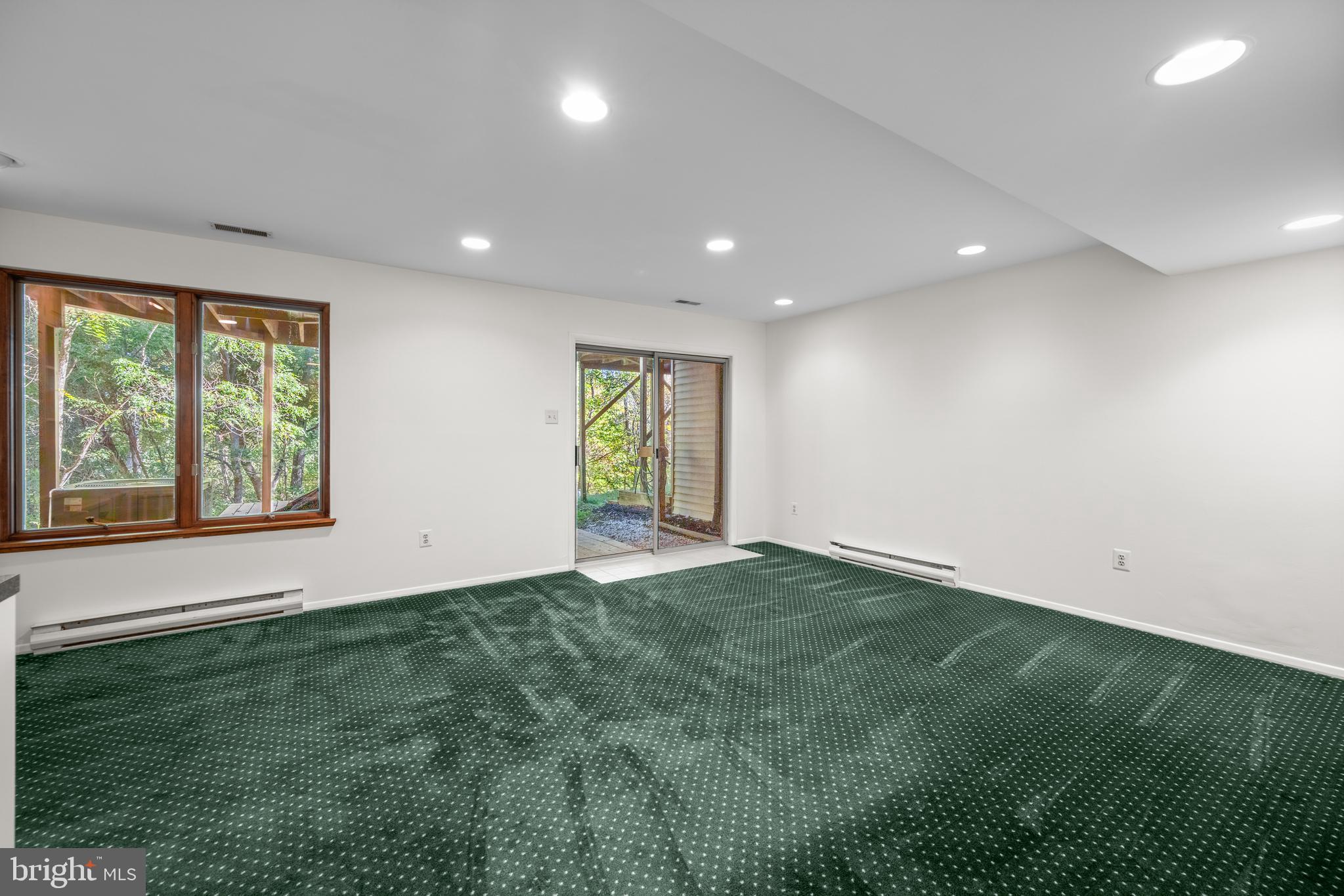 HUNTINGTON - Residential