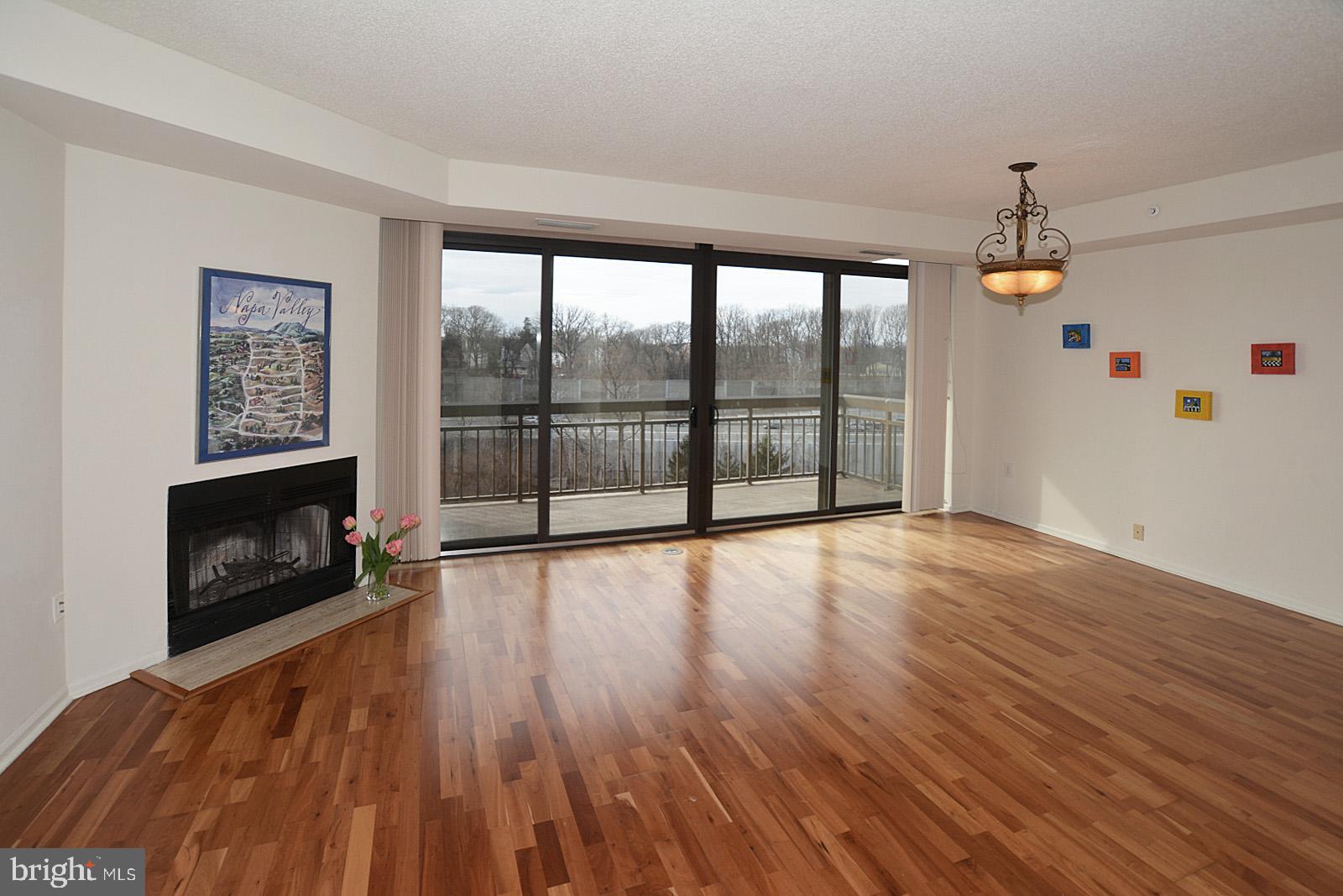 RENAISSANCE AT TYSONS - Residential