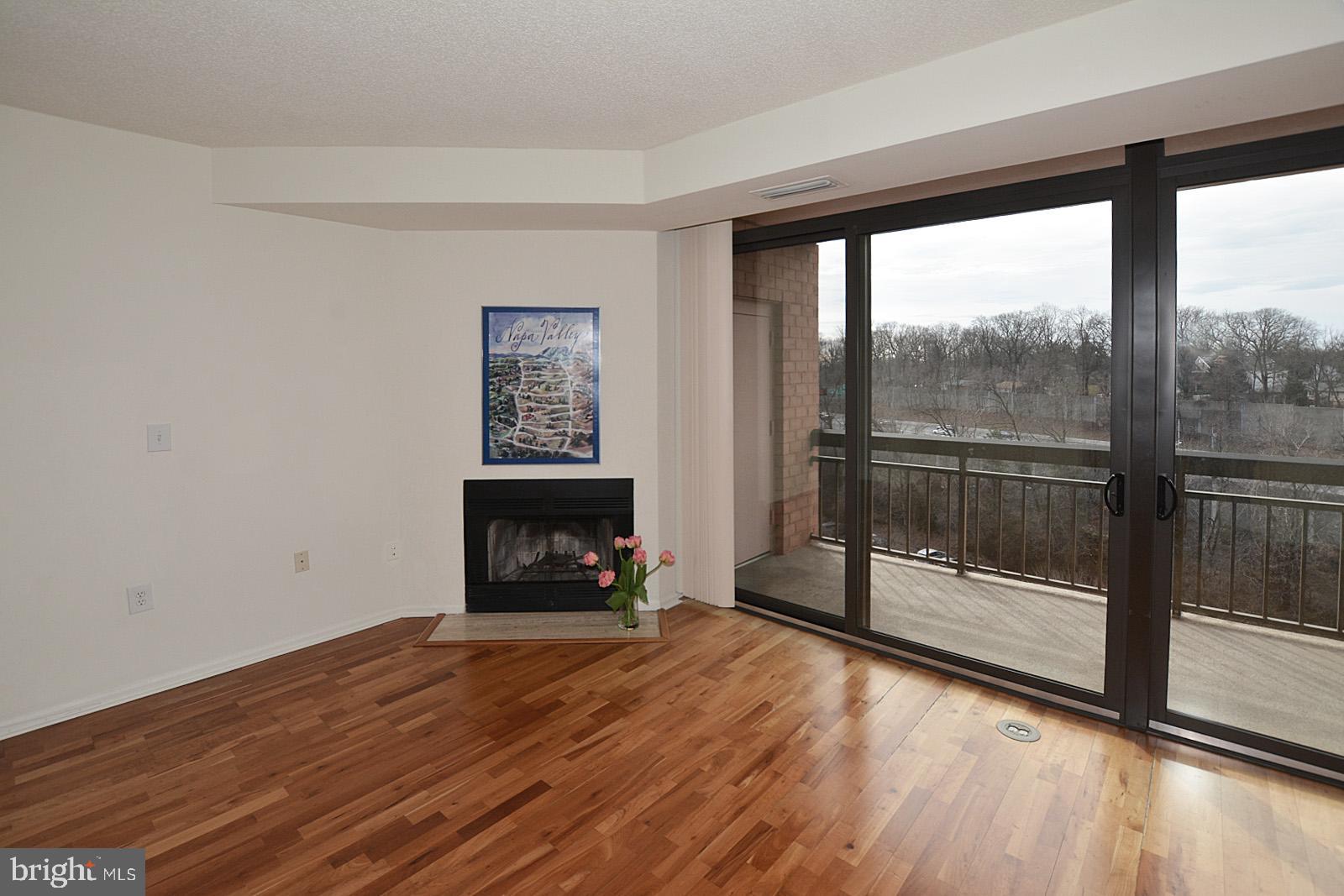 RENAISSANCE AT TYSONS - Residential