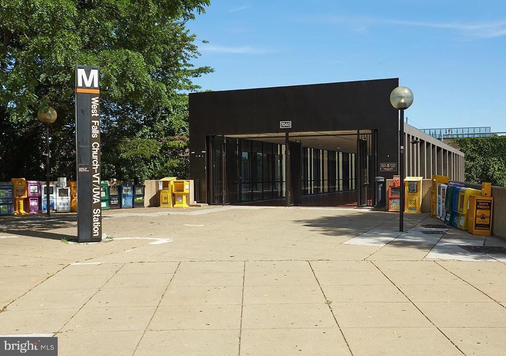 RENAISSANCE AT TYSONS - Residential