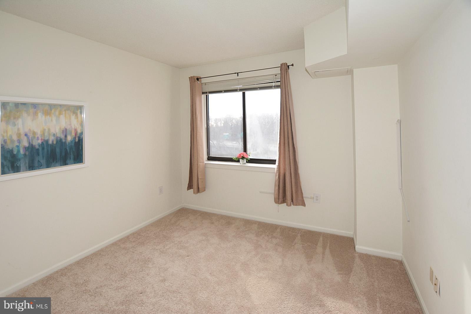 RENAISSANCE AT TYSONS - Residential