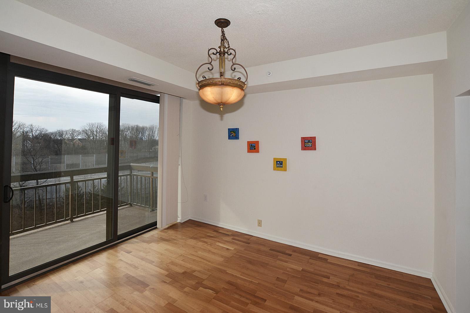 RENAISSANCE AT TYSONS - Residential