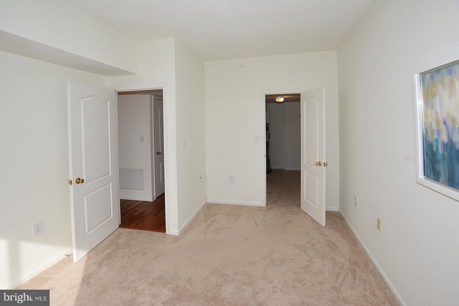 RENAISSANCE AT TYSONS - Residential