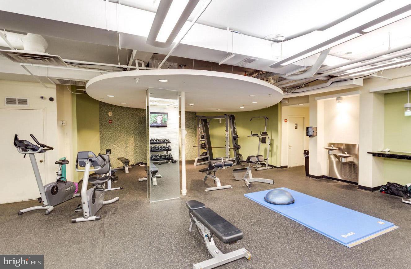 RENAISSANCE AT TYSONS - Residential