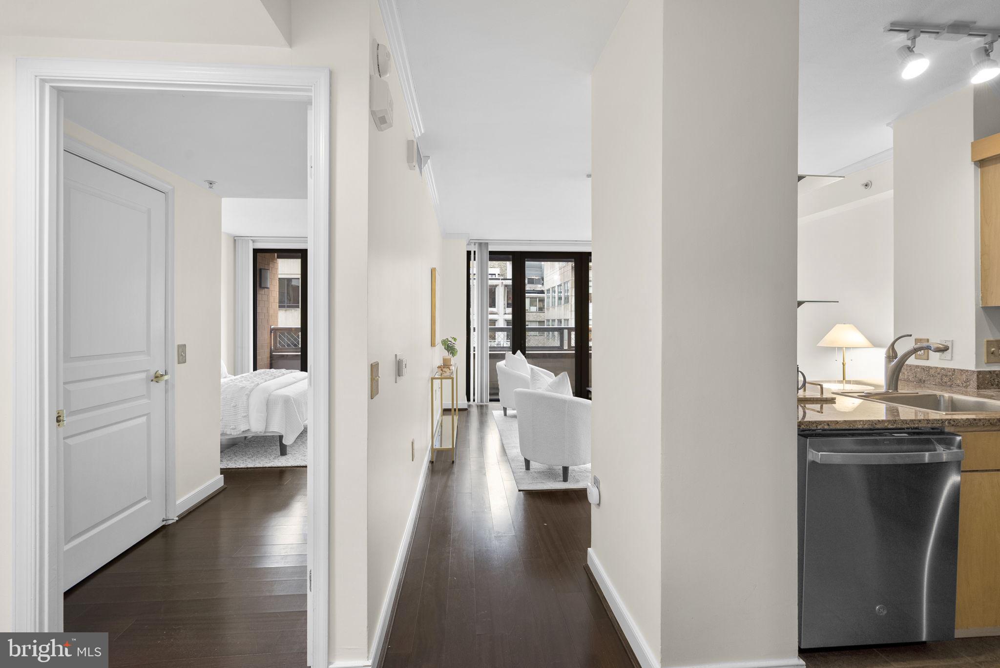 631 D STREET NW 1129