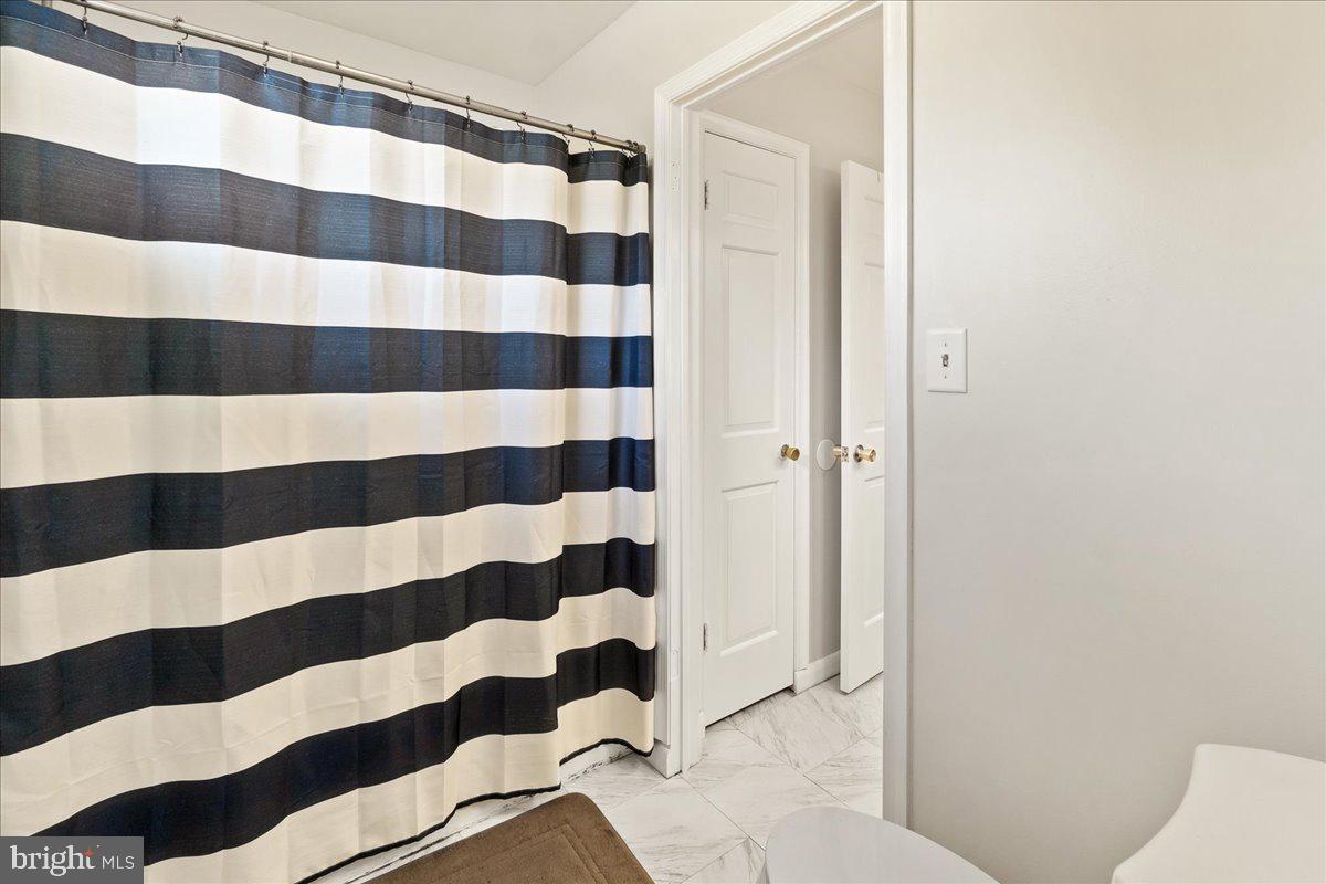 PARADISE HOMES - Residential