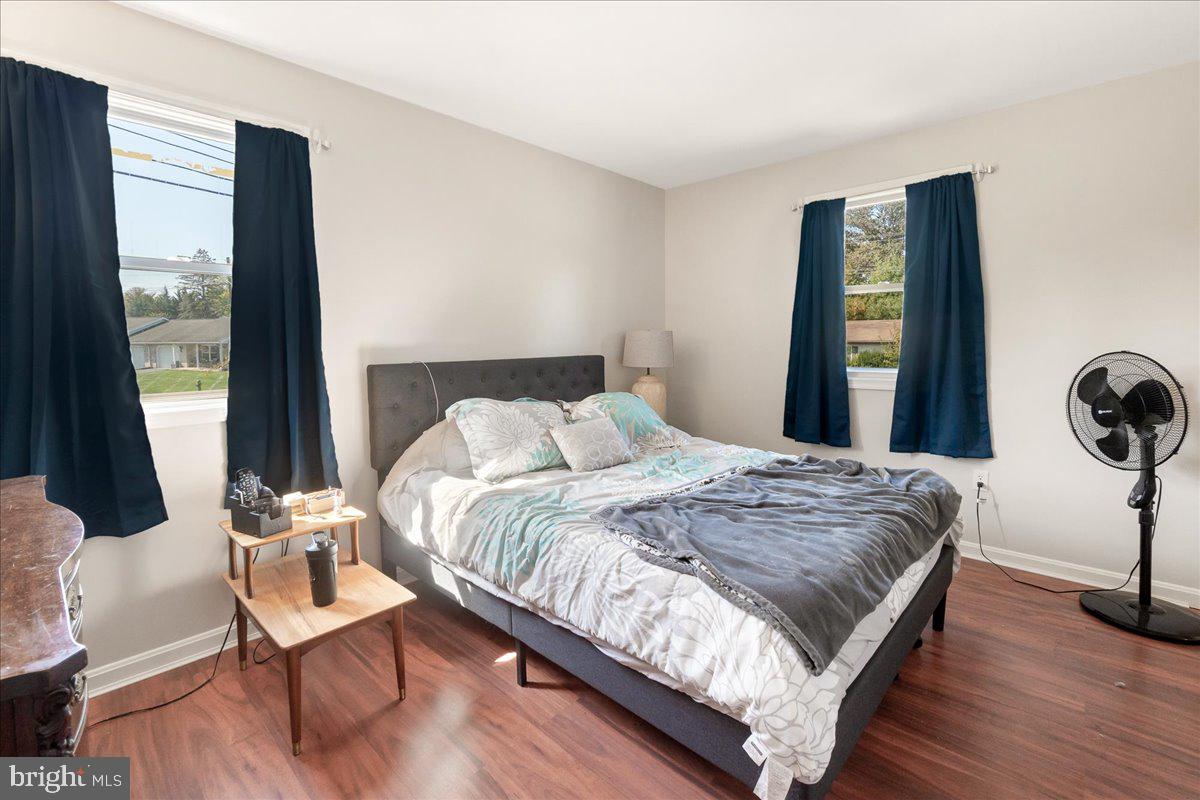 PARADISE HOMES - Residential