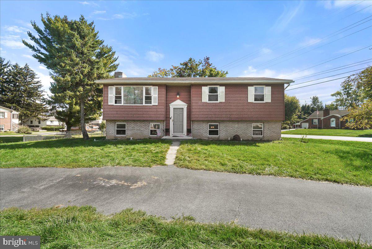 PARADISE HOMES - Residential