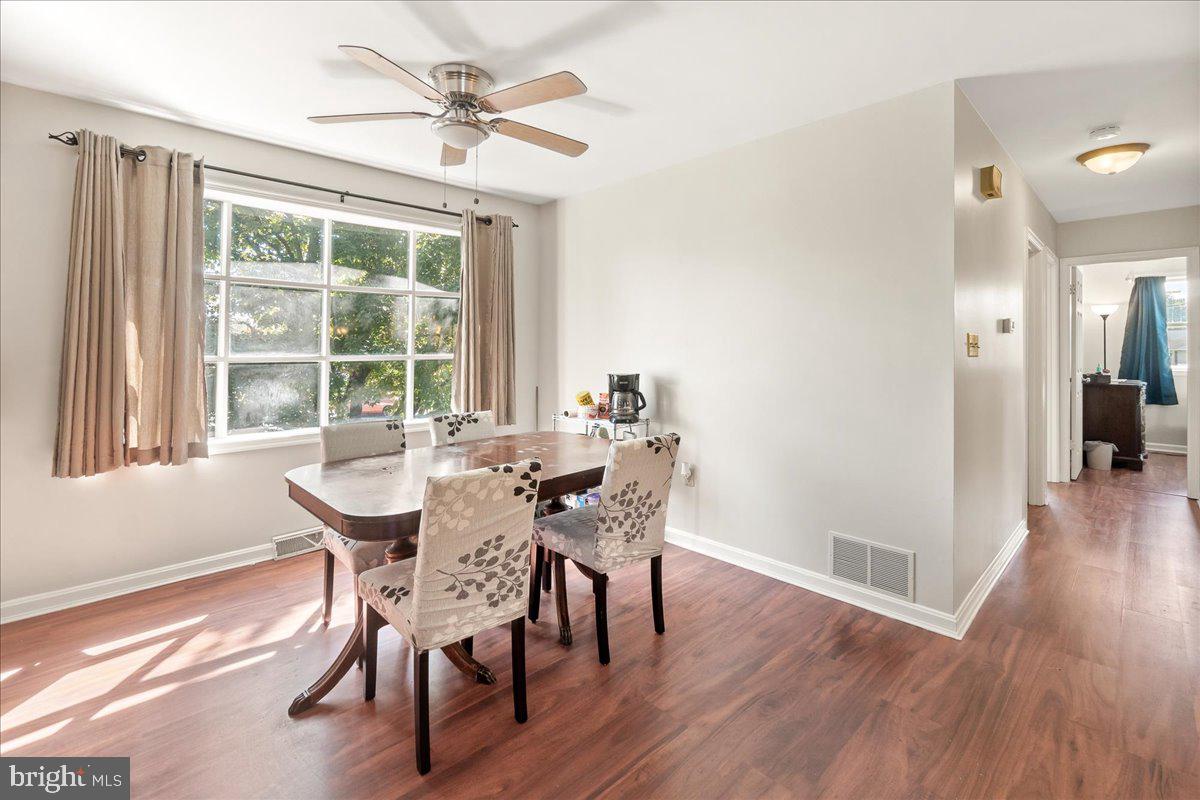 PARADISE HOMES - Residential