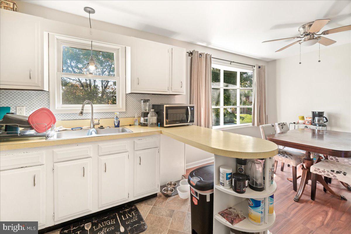 PARADISE HOMES - Residential