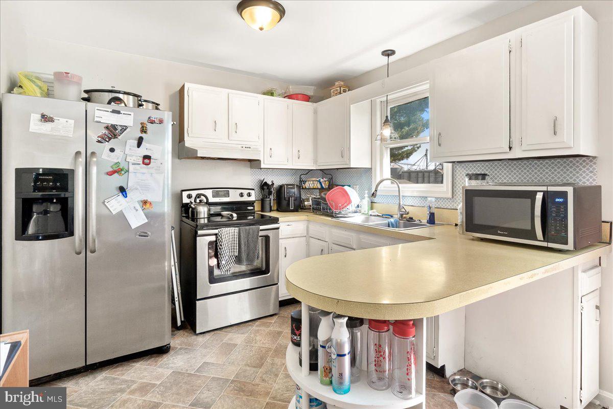 PARADISE HOMES - Residential