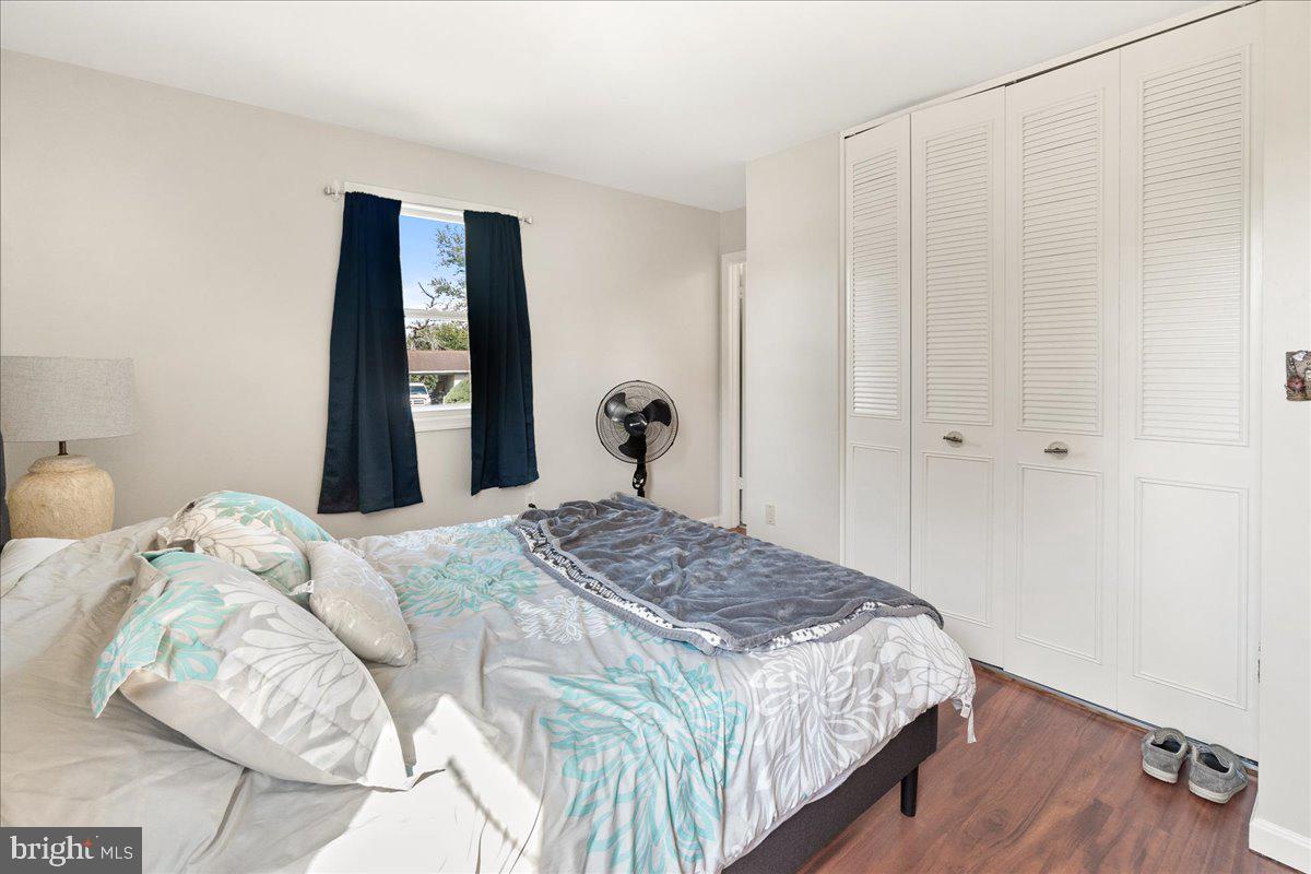 PARADISE HOMES - Residential