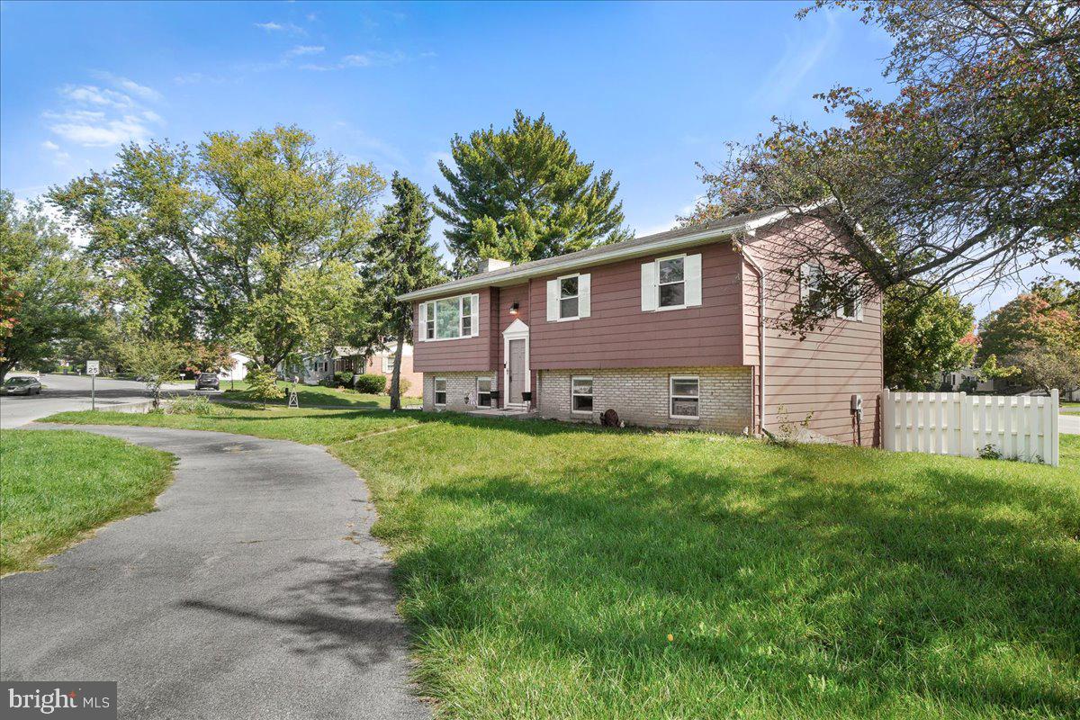 PARADISE HOMES - Residential