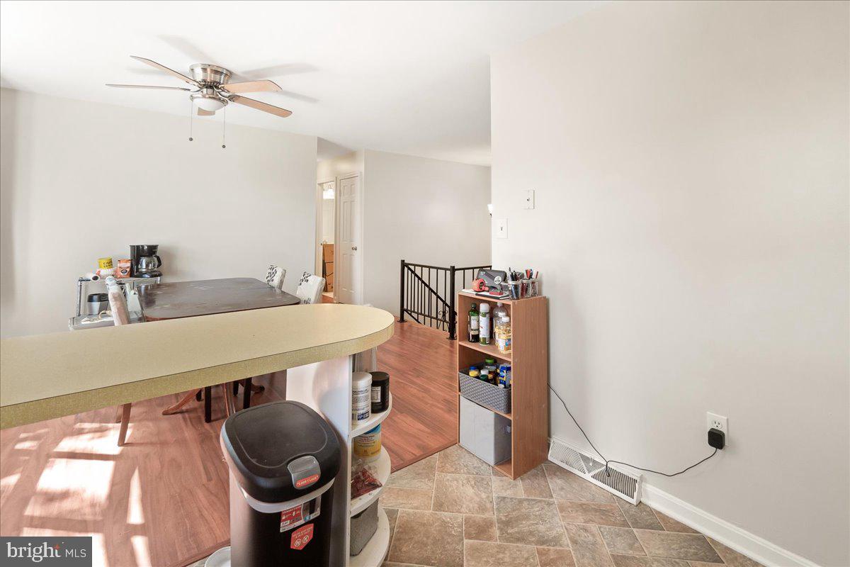 PARADISE HOMES - Residential