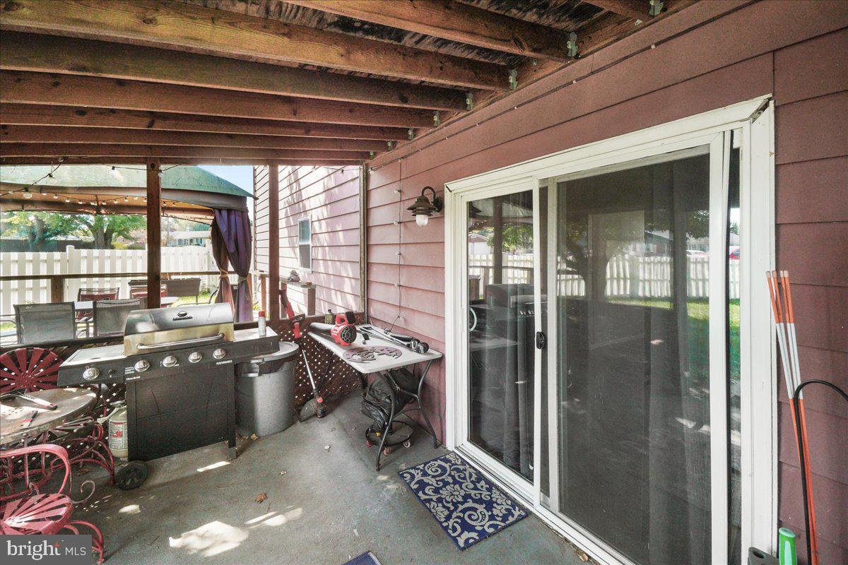 PARADISE HOMES - Residential