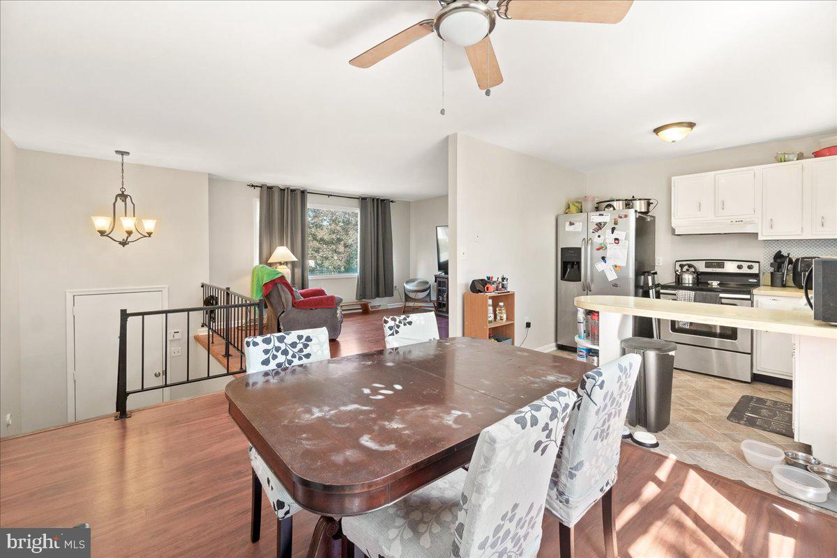 PARADISE HOMES - Residential