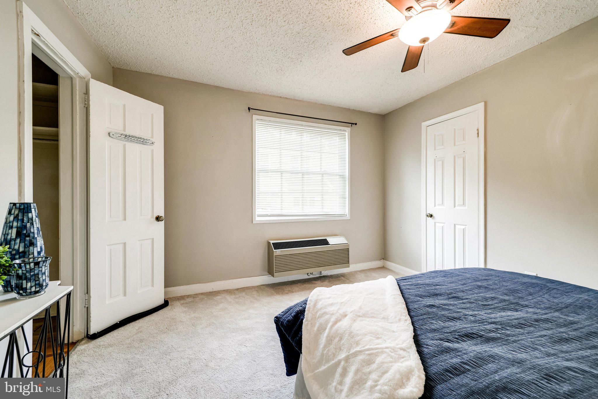 POTOWMACK CROSSING - Residential