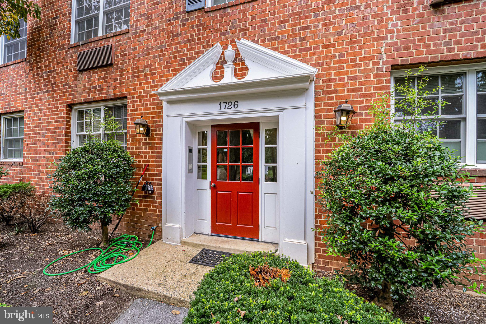 POTOWMACK CROSSING - Residential