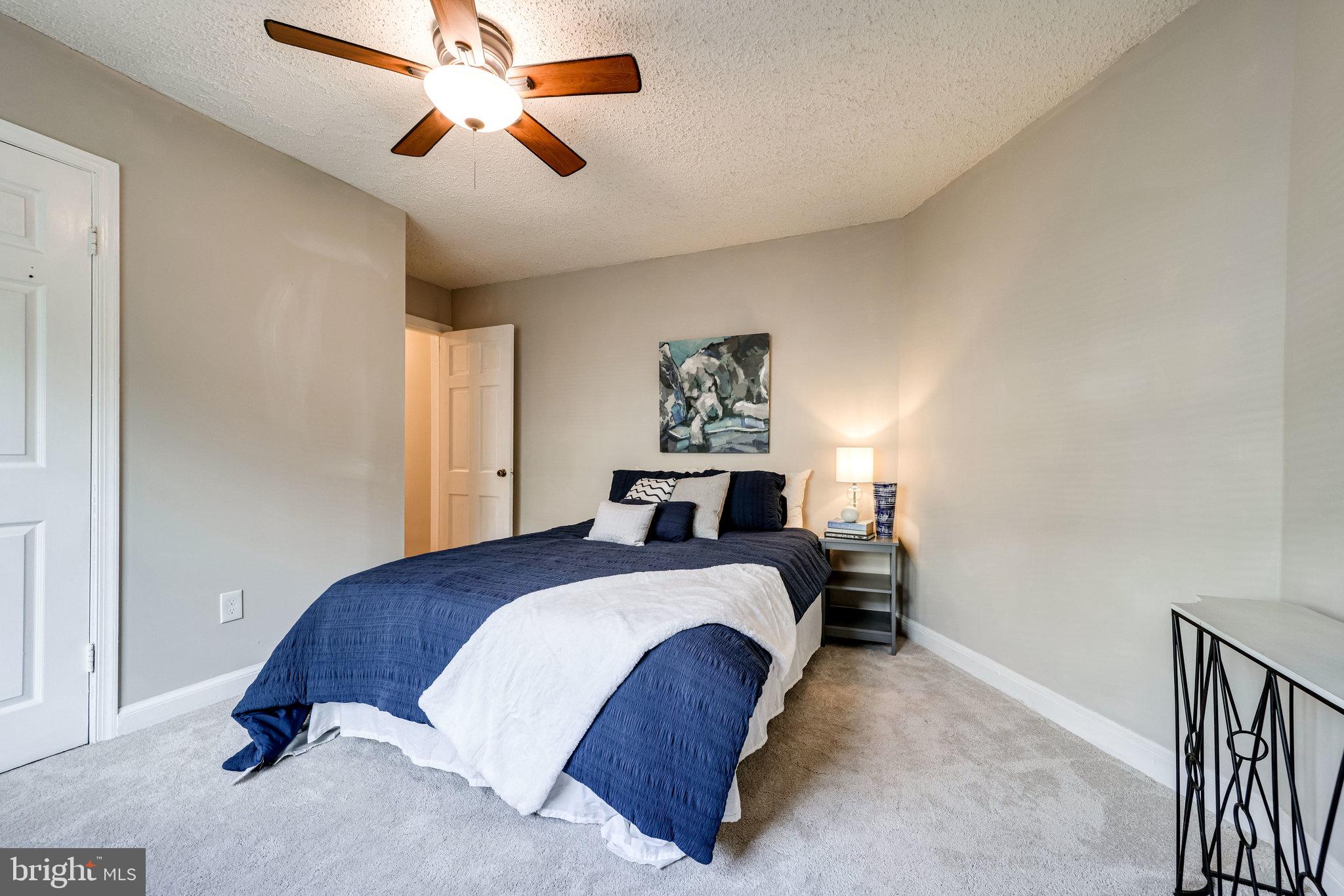 POTOWMACK CROSSING - Residential