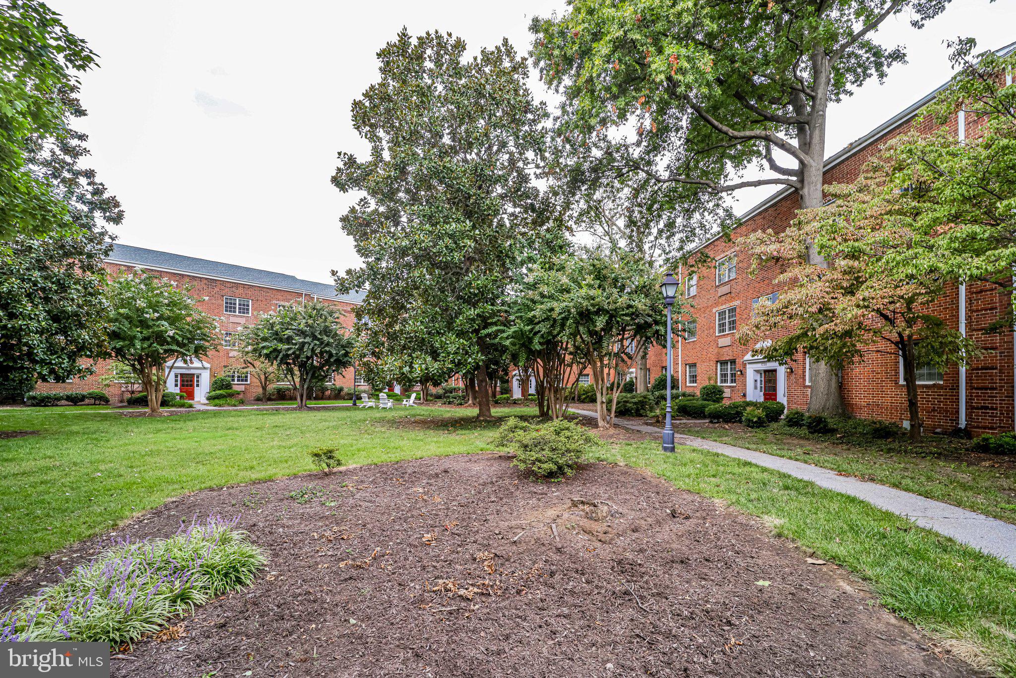 POTOWMACK CROSSING - Residential