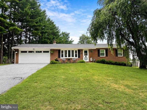 Homes For Sale - 493 Windy Hill Road<br/> York County, NEW FREEDOM, PA 17349
