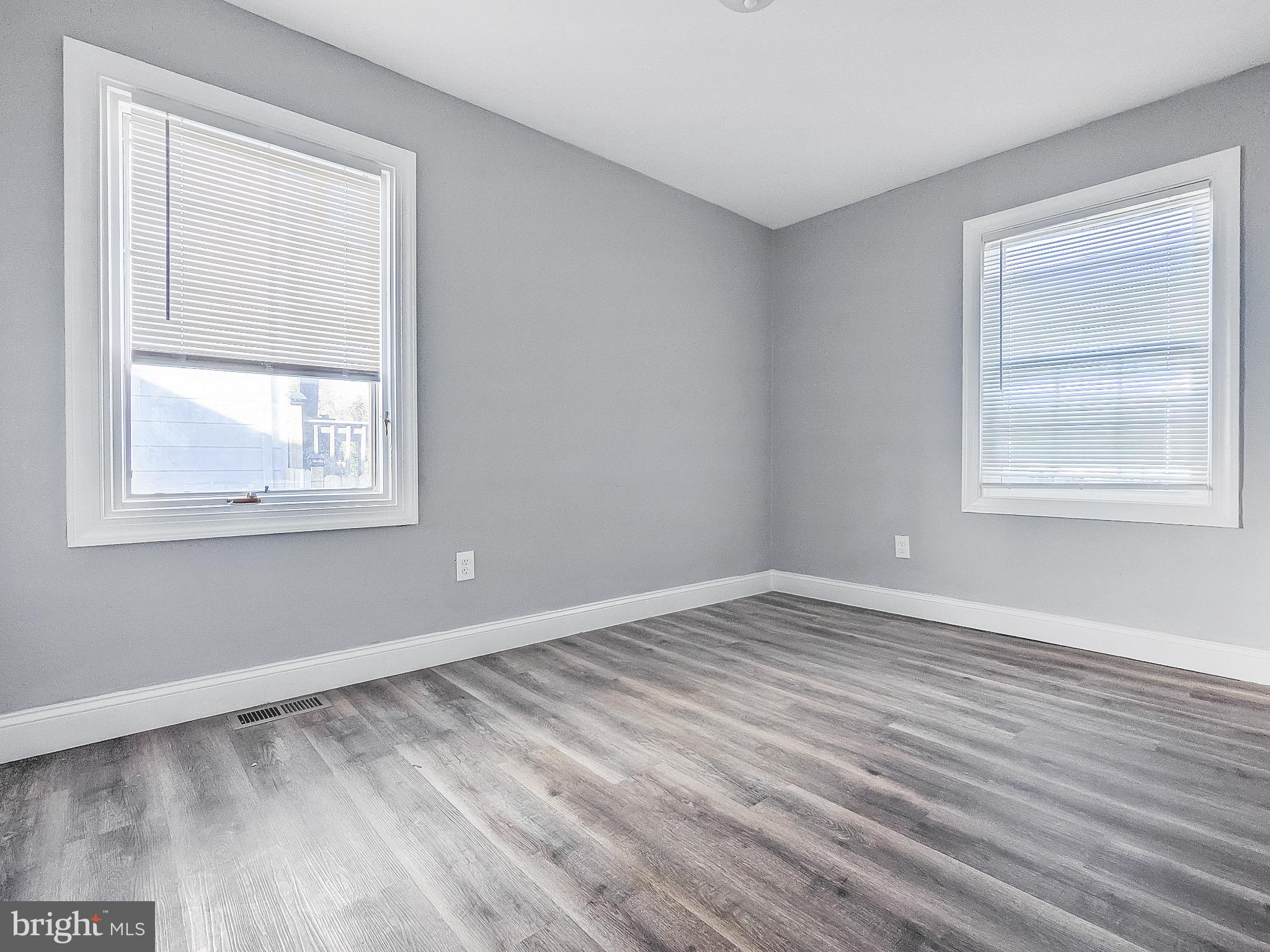 DUNDALK - Residential Lease