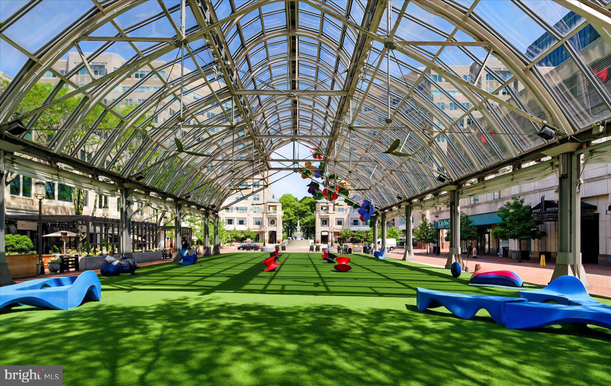 SAVOY AT RESTON TOWN CENTER - Residential