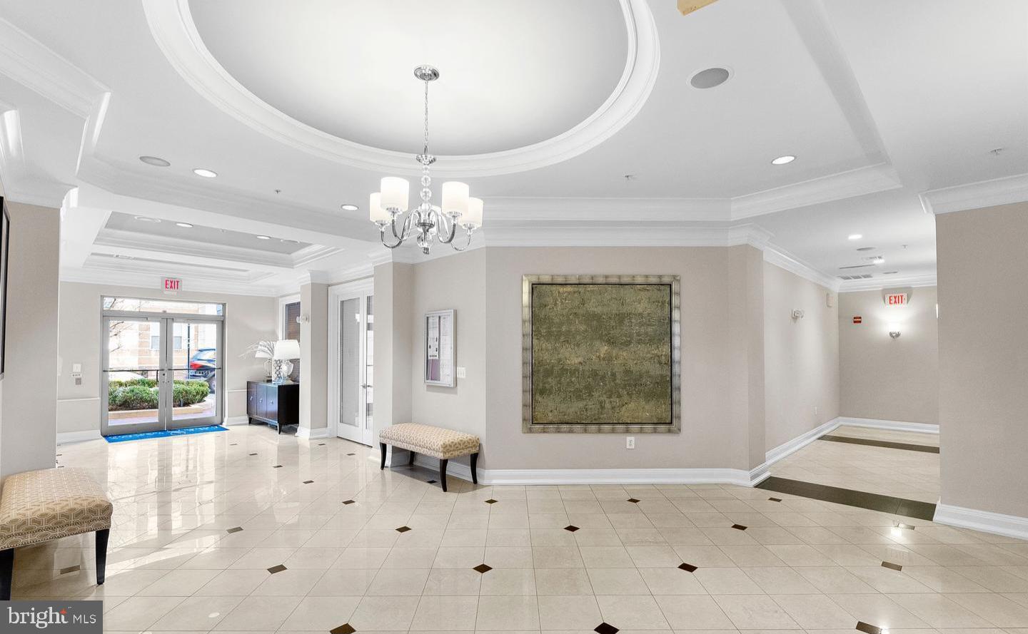 SAVOY AT RESTON TOWN CENTER - Residential