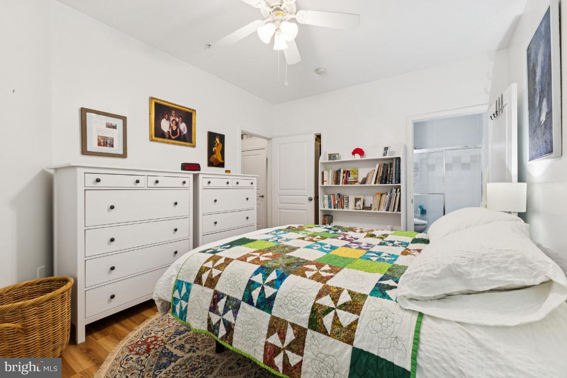 SAVOY AT RESTON TOWN CENTER - Residential