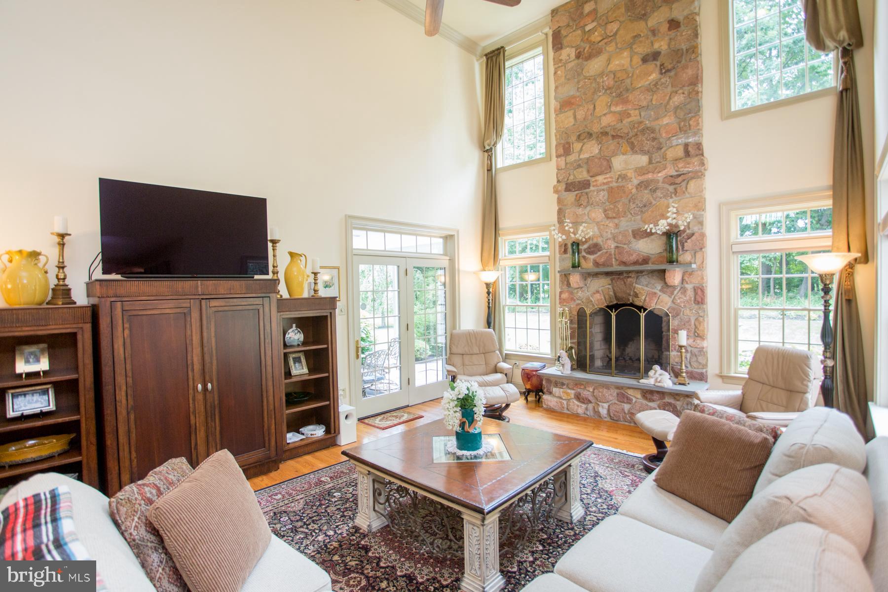 HONEY HOLLOW - Residential