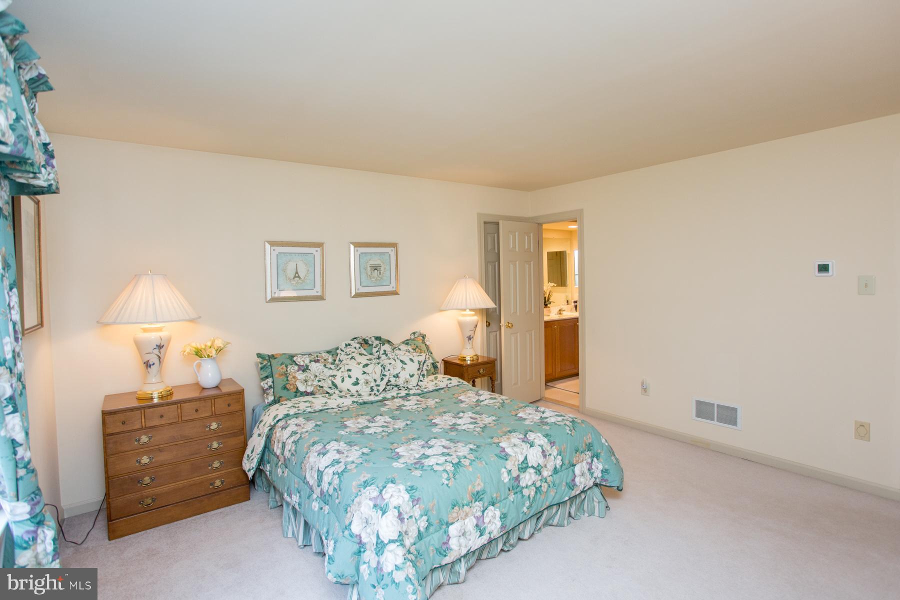 HONEY HOLLOW - Residential