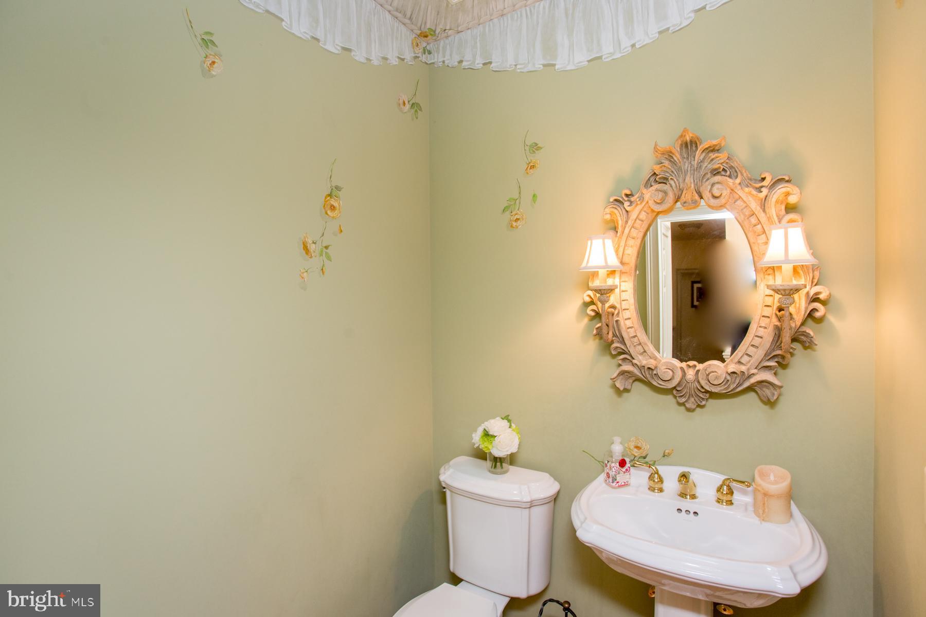 HONEY HOLLOW - Residential