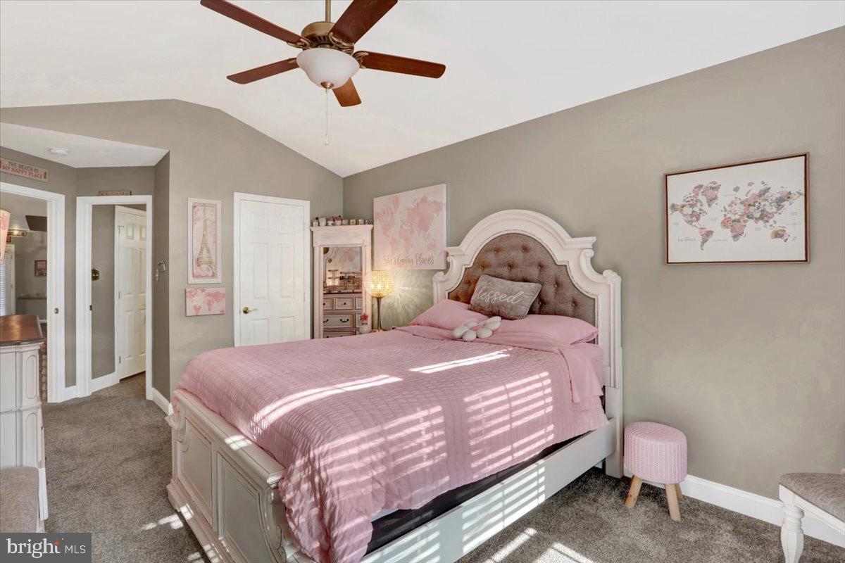 OAK HILL - Residential