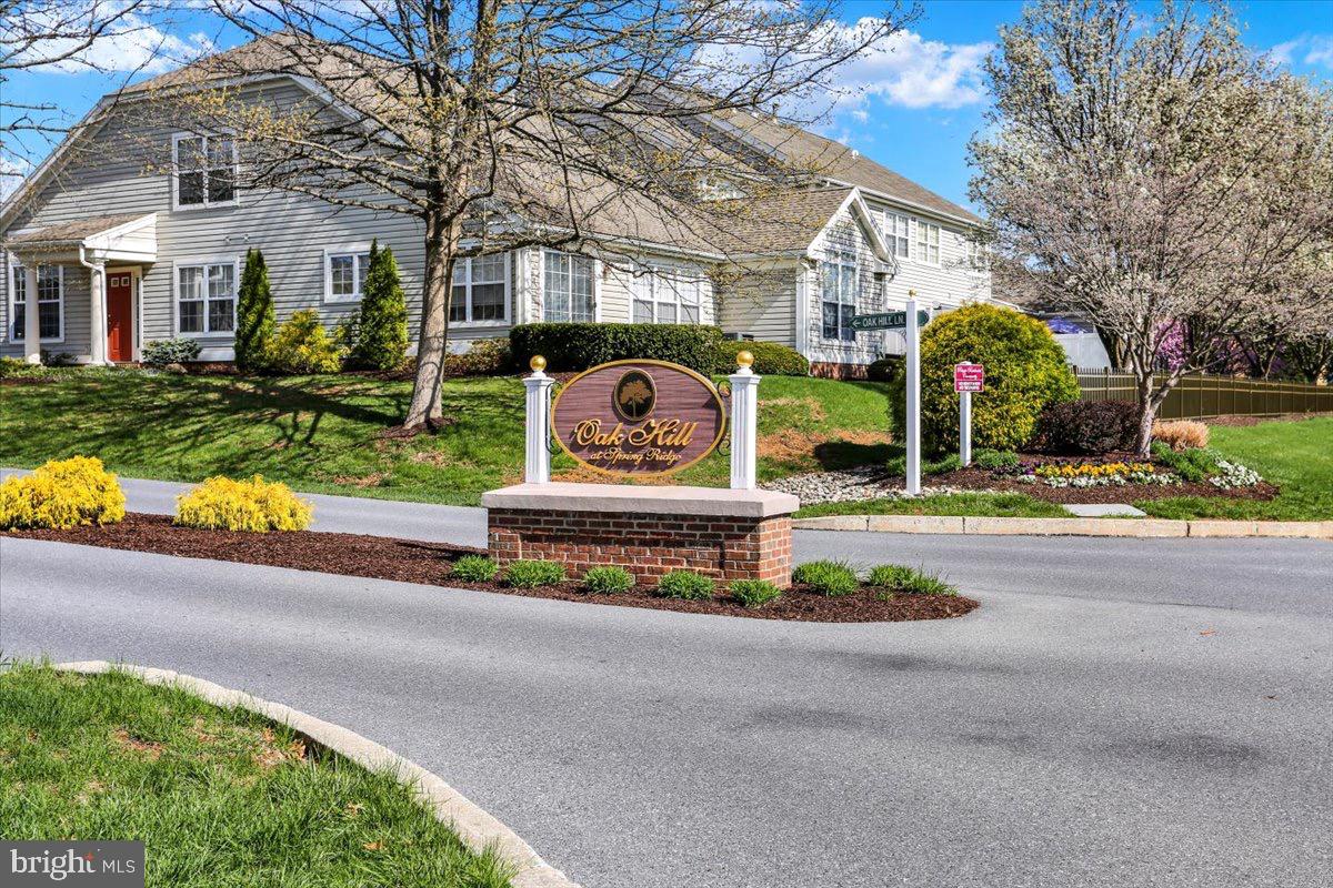 OAK HILL - Residential