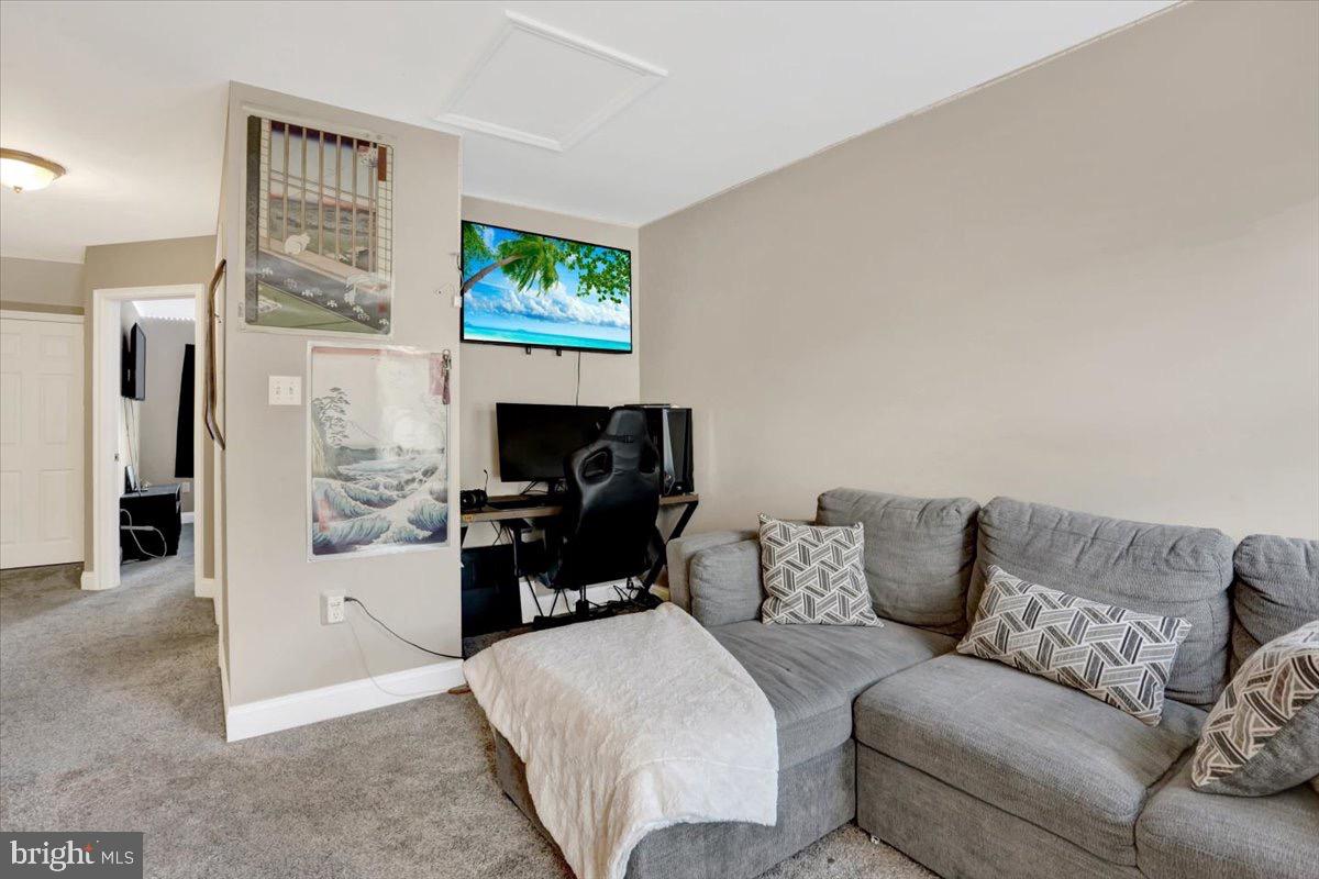 OAK HILL - Residential