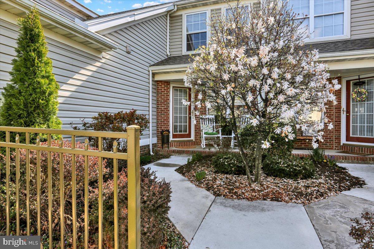 OAK HILL - Residential