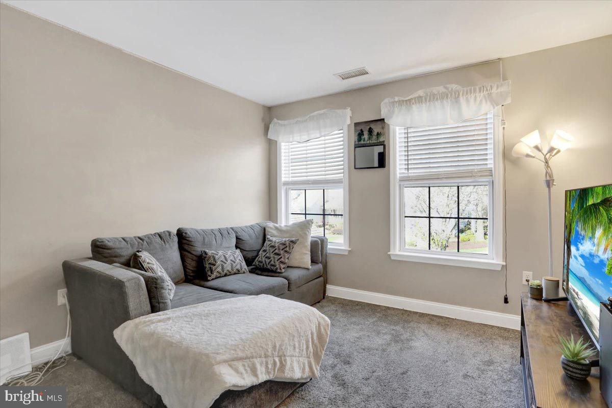 OAK HILL - Residential