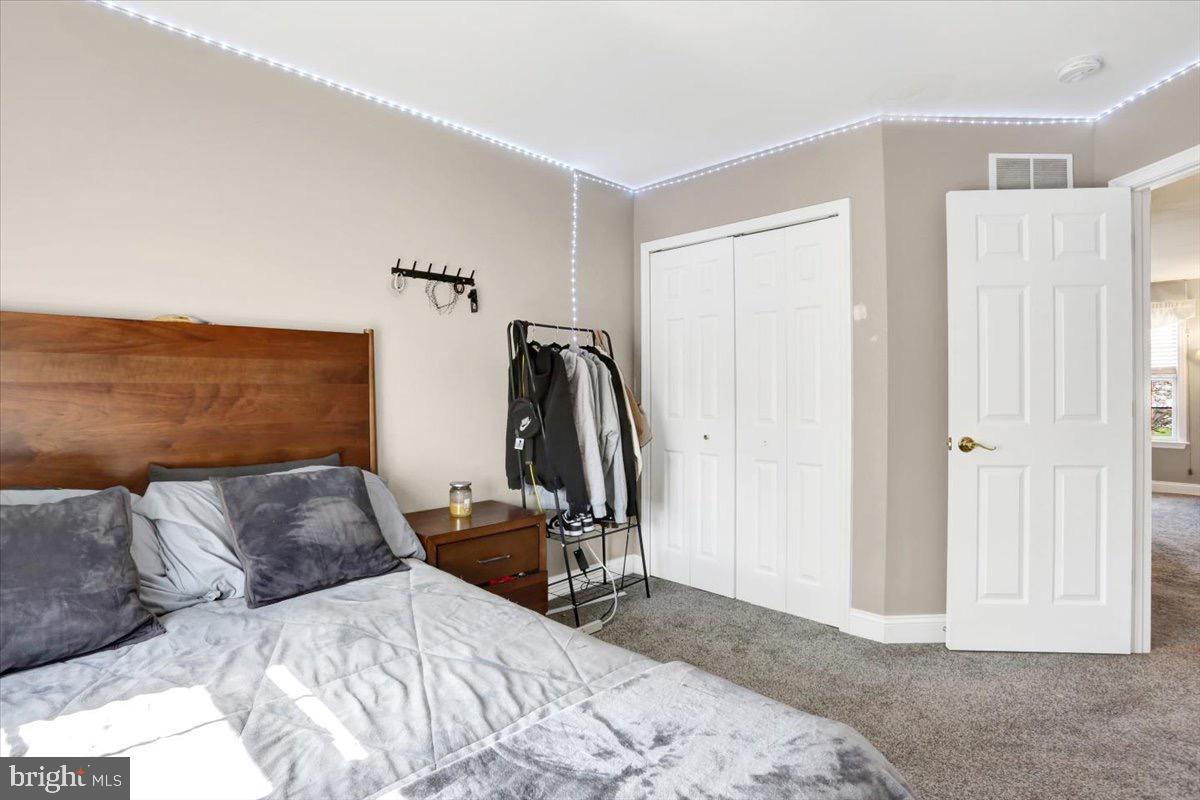 OAK HILL - Residential