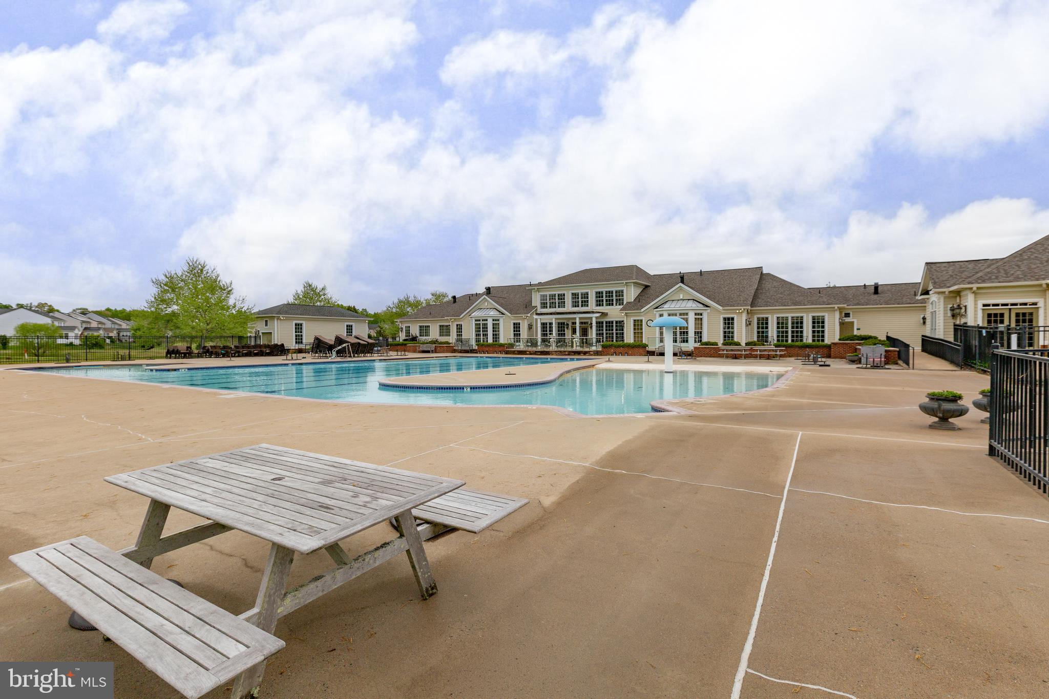 HOPYARD FARM - Residential