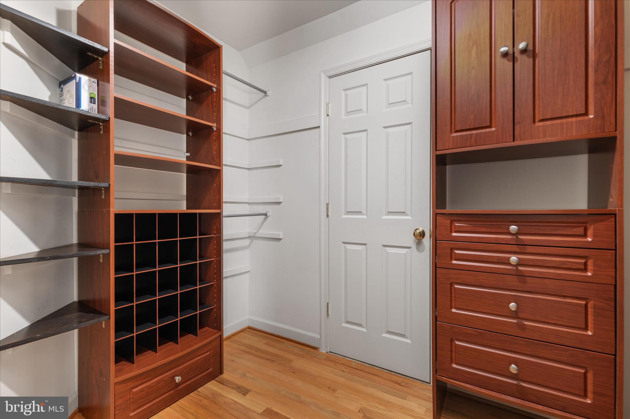 ASHBURTON OAKS - Residential