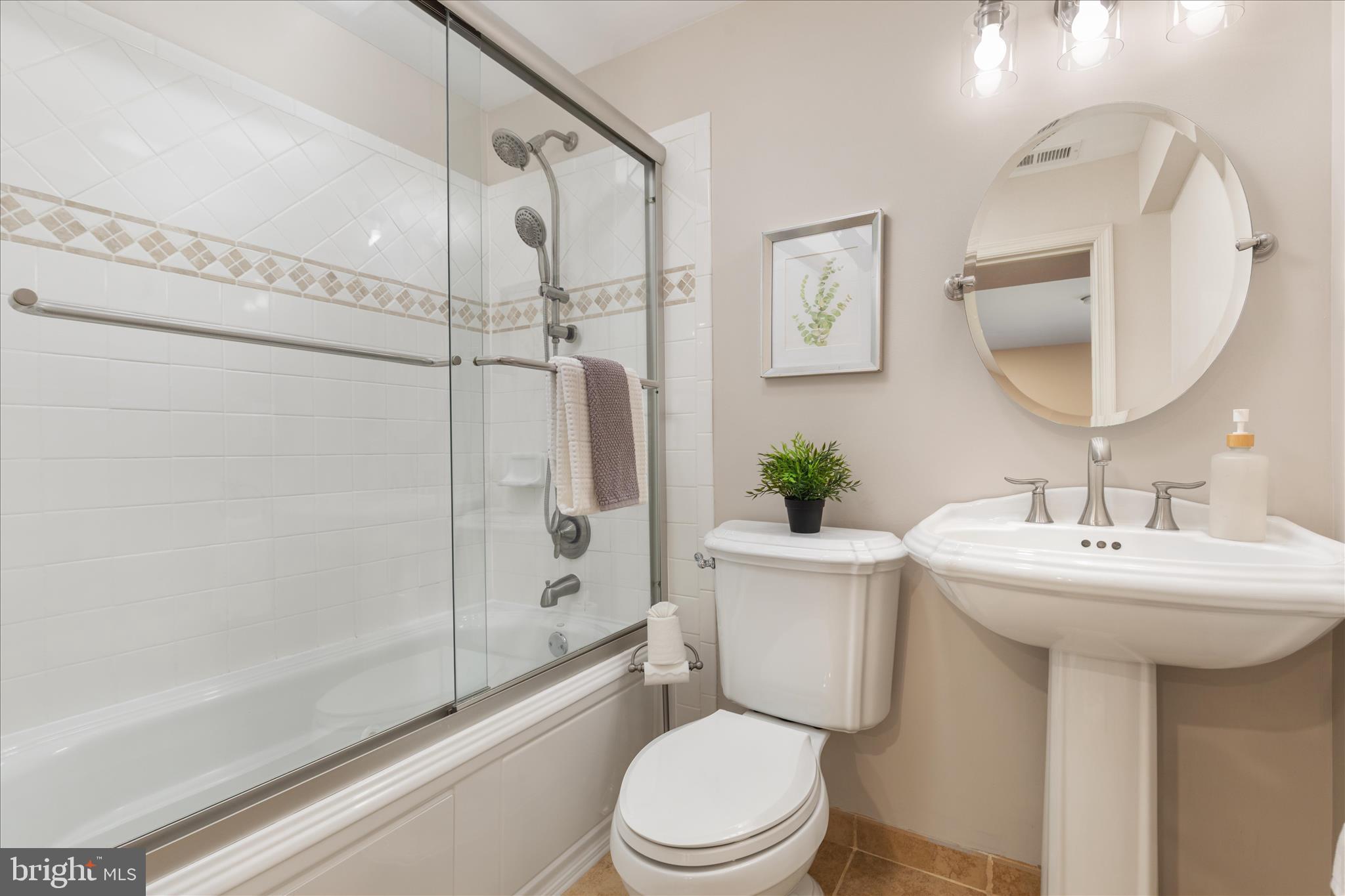 ASHBURTON OAKS - Residential